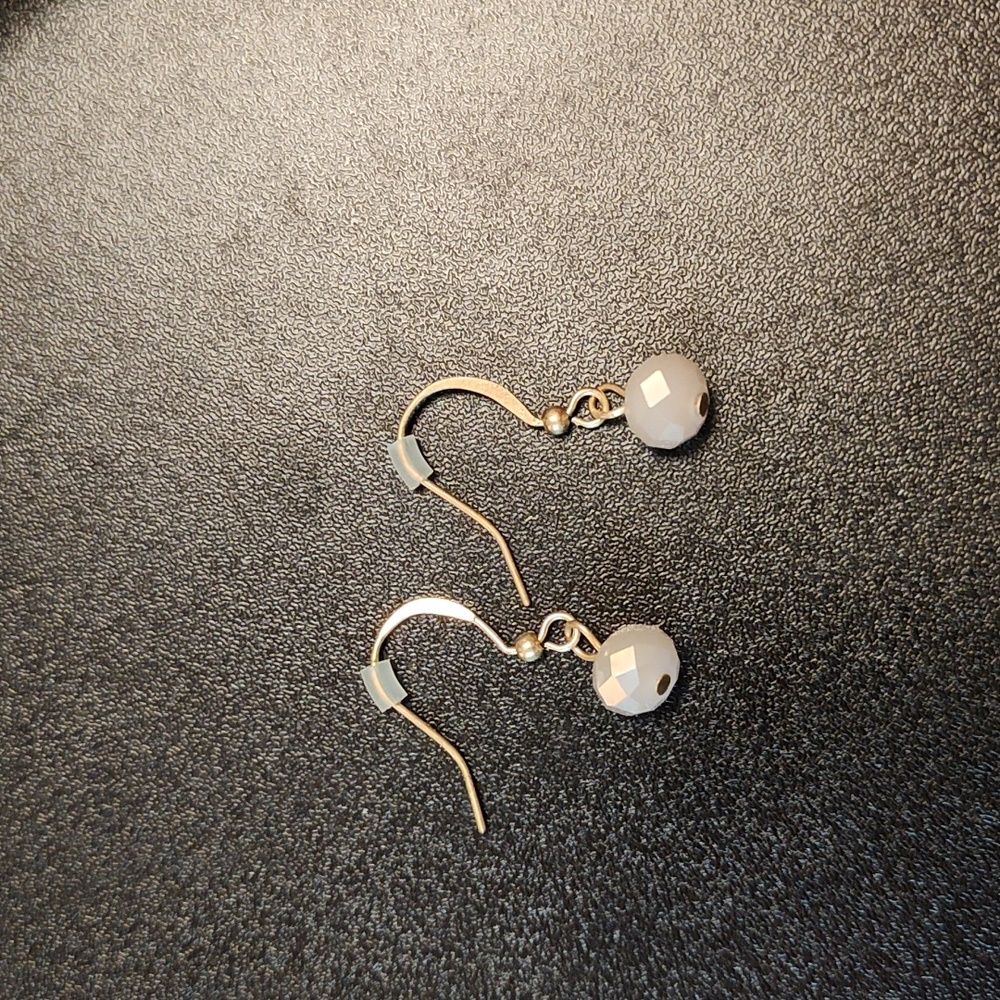 Light pink drop earrings